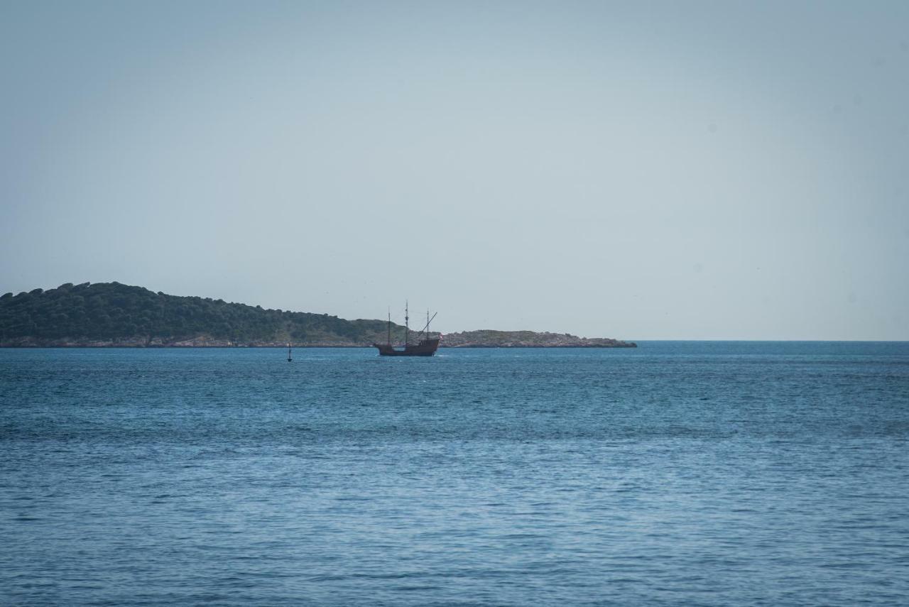Poseydon Beach Bungalow Mlini Bagian luar foto